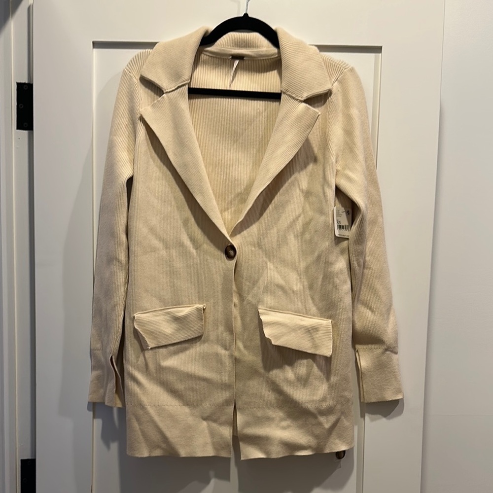 NWT - Free Prople Women's Sweater  Jacket